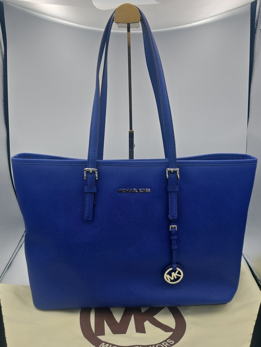 Michael Kors Cobalt Blue W/ Silver Hardware Large Saffiano Leather Tote (NWOT)💙